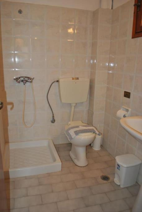 Antigoni Apartments 'Lavender Room' Милатос Екстериор снимка
