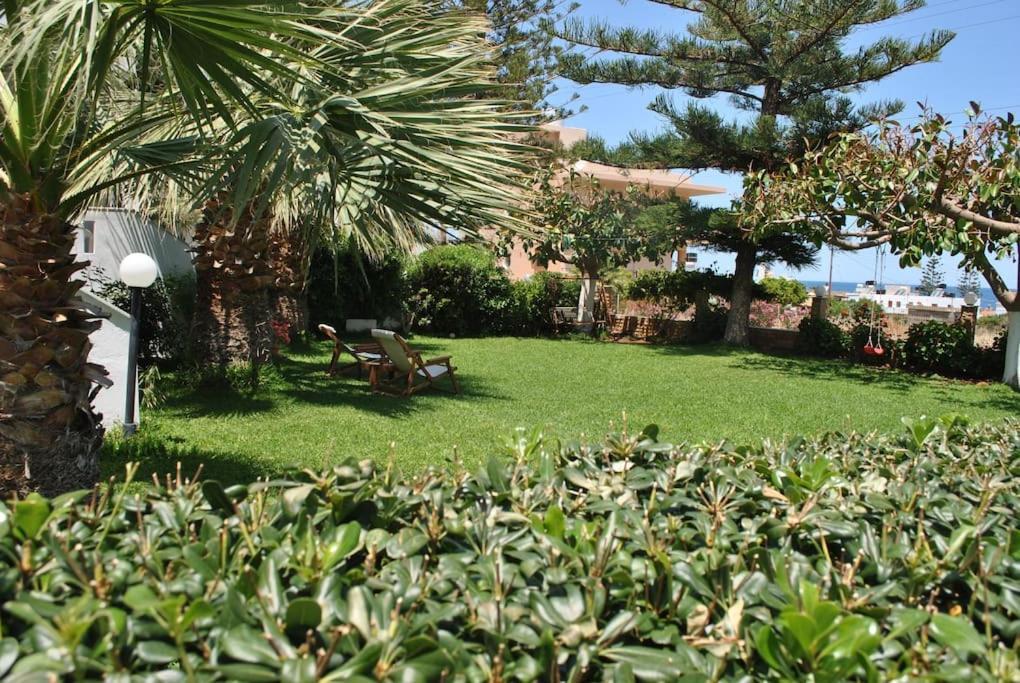 Antigoni Apartments 'Lavender Room' Милатос Екстериор снимка